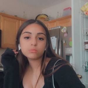 Meet your Posher, Fernanda